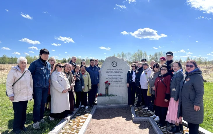 Делегация якутян почтила память защитников Ленинграда в Кировском районе
