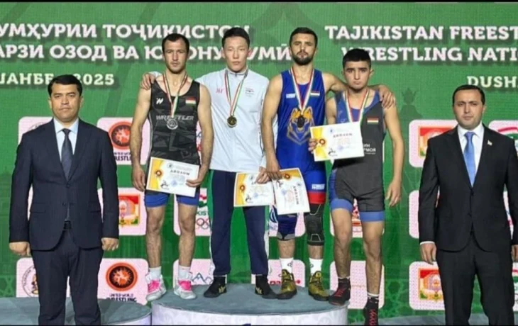 Вольная борьба: Якутянин Айаал Белолюбский двукратный чемпион Таджикистана