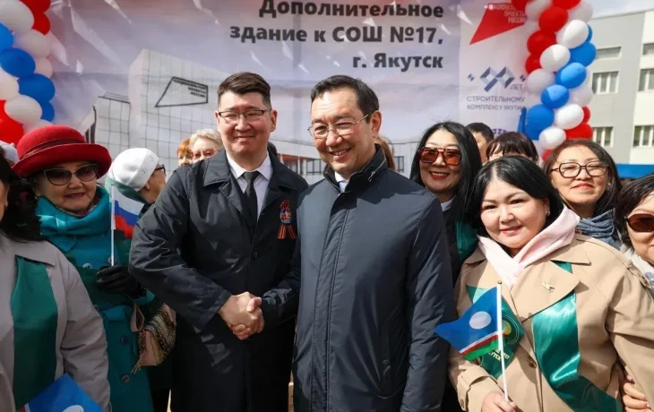 В Якутске установили первую сваю дополнительного корпуса школы №17