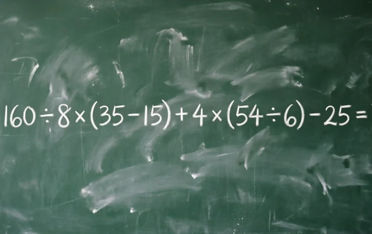 Тест по математике: сможете решить пример 160 &divide; 8 &times; (35 &minus; 15) + 4 &times; (54 &divide; 6) &minus; 25?