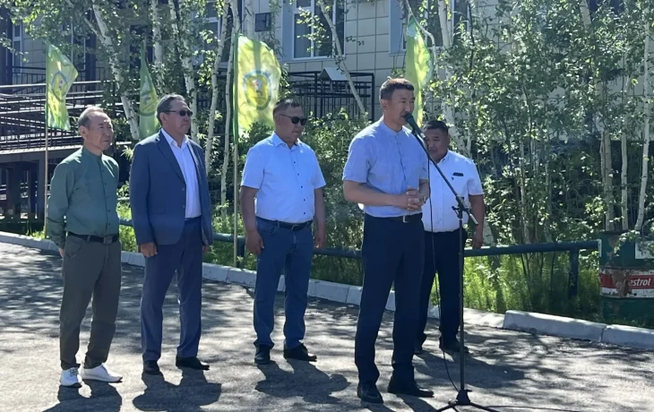 Сквер ветеранов племенной службы открыли в Якутске
