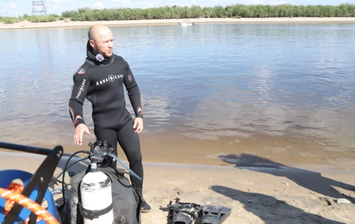 В Хангаласском улусе на реке Лене нашли плывущую пустую лодку: Пропал мужчина