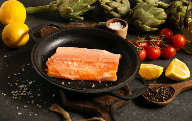 Ловись, рыбка: дешевый продукт, а на вкус просто золотой &mdash; с этим рецептом никто не поверит, что на столе горбуша, а не семга