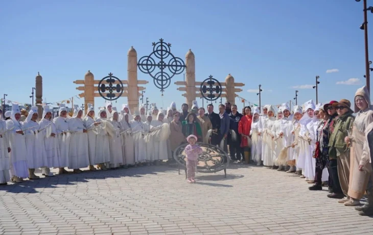В Якутске торжественно открыли этнопарк &laquo;Ытык сир&raquo;