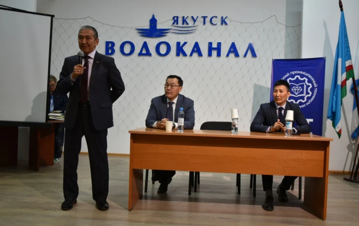 Накануне Дня России 78 школьников получили свидетельства и сертификаты о рабочей профессии