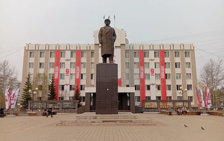 Несмотря на профицитный городской бюджет, Нерюнгри выглядит неблагоустроенным и заброшенным