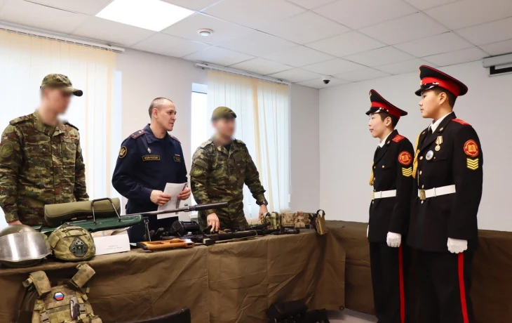 Сотрудники спецназа "Белый медведь" приняли участие в фестивале "Армейский городок"
