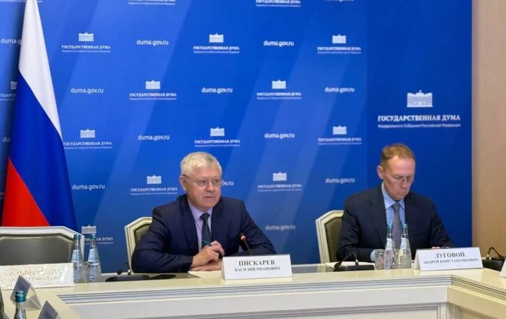 В России чиновником и депутатов могут освободить от ежегодных деклараций