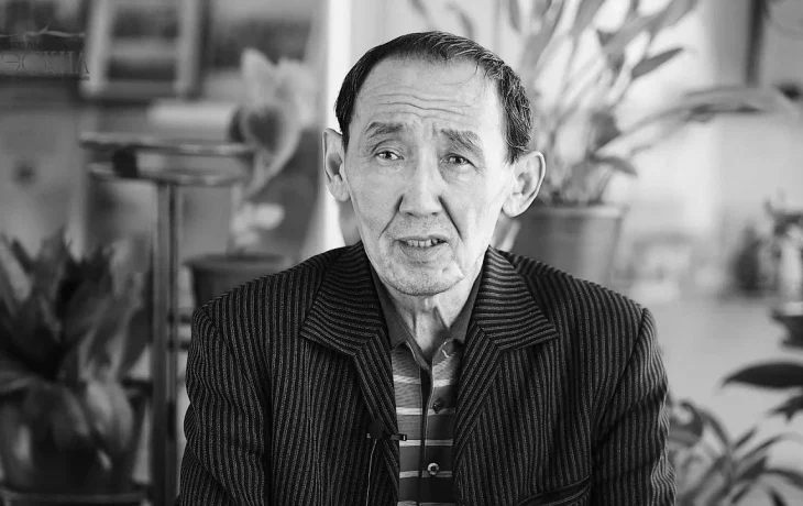 Анатолий Павлов-Дабыл күн сириттэн күрэннэ
