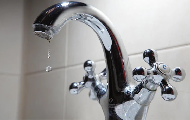 В Якутске приостановлена подача воды из-за аварии на трубопроводе