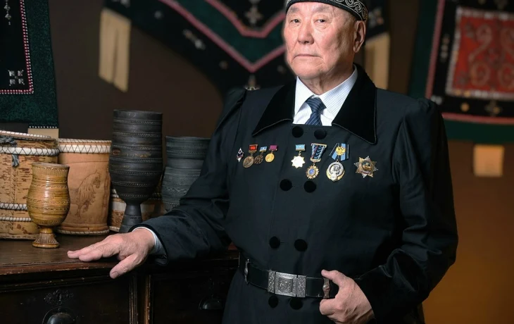 Новатор своего времени Николай Бурцев &ndash; Бахсы Уус: на стыке науки и кузнечного дела