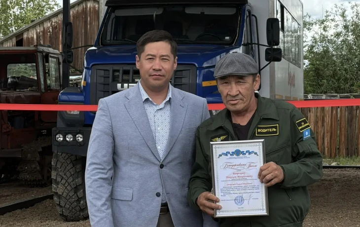 В Амге открыли новый навес для спецтехники авиаотделения
