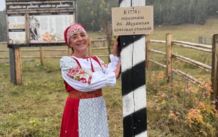 Якутянка показала, как варить сироп из шиповника