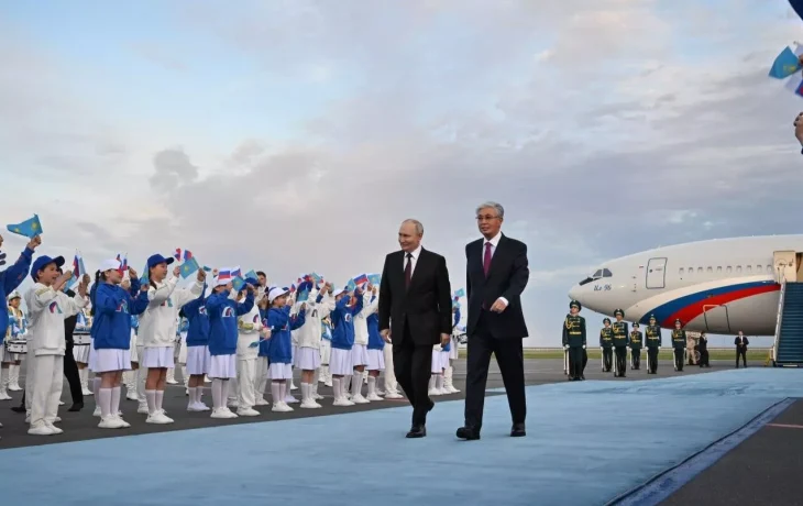 Президенты России и Казахстана начали переговоры в Астане