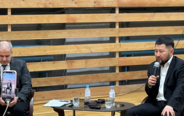 &laquo;Мы рассчитываем переселить все 937 домов&raquo;: Евгений Григорьев о программе расселения в Якутске