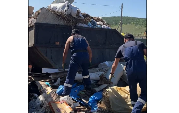 Пожар на свалке привел к ограничению работы мусоровозов