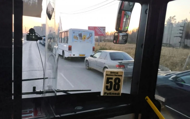 Видеофакт: автобусники продолжают стоять в очередях за газом, несмотря на приоритет заправки