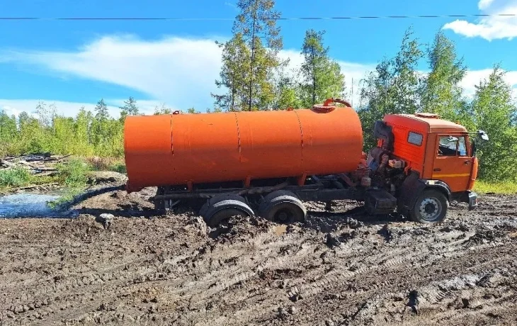 В двух районах Якутии выявили факты незаконного слива бытовых отходов
