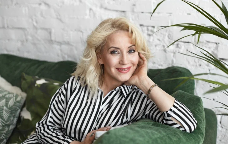 Лучше сиять, чем сомневаться: вот, зачем женщинам за 40 нужны акценты &mdash; и у лица в том числе