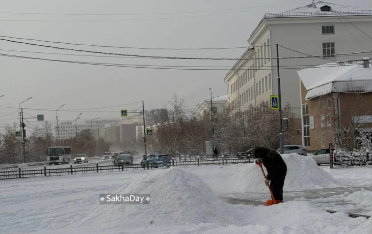 В Якутии вырос спрос на дворников, платить им готовы 56 тысяч рублей