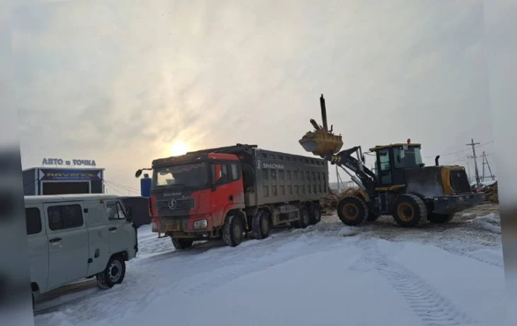 В Якутии на 40 тысяч рублей оштрафовали водителей большегрузов за незаконный сброс мусора