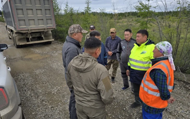 Проведён осмотр пострадавших от паводка дорог в Оймяконском районе Якутии