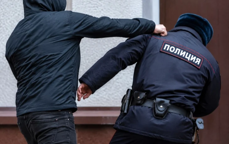 Пьяный житель Мегино-Кангаласского улуса напал на полицейских