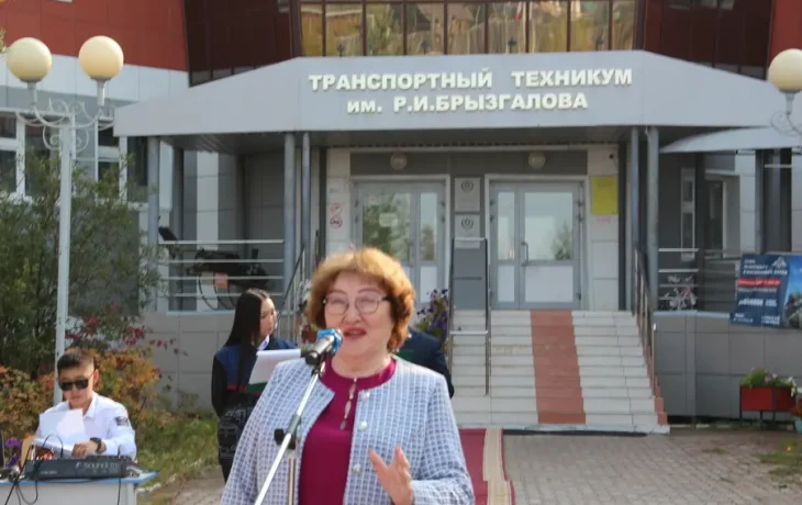 Наставник из &laquo;ЖДЯ&raquo; на Дне знаний в Транспортном техникуме п. Нижний Бестях