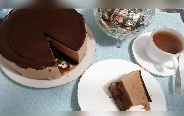 Тот самый вкус из&nbsp;СССР: рецепт торта &laquo;Птичье молоко&raquo; с&nbsp;секретным кремом без&nbsp;желатина