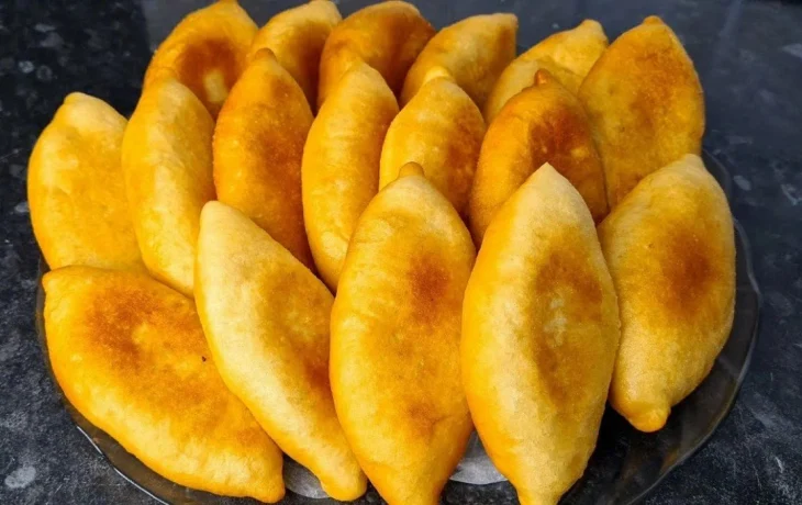 Пирожки-обманки: как&nbsp;приготовить сытный ужин за&nbsp;копейки, который по&nbsp;вкусу не&nbsp;отличить от&nbsp;мясного