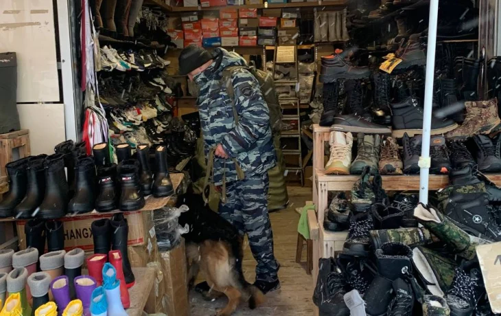 Нарушения миграционного законодательства выявили на оптовой базе в Якутске
