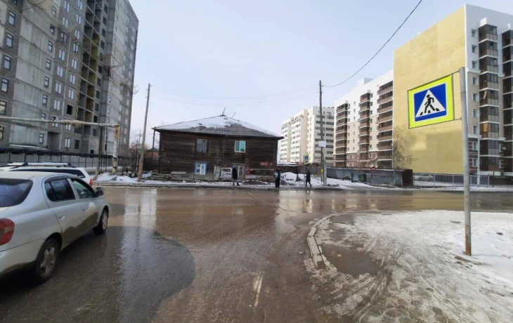 В Якутске водитель сбил ребенка на пешеходном переходе и скрылся