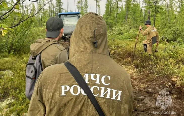Лесной пожар у села Эйик в Якутии тушат почти 120 человек