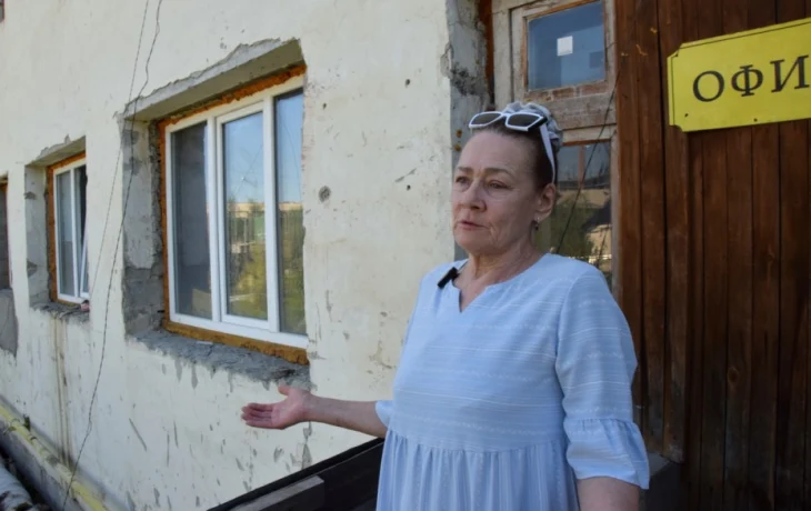 &laquo;Воняет, трещит и рушится&raquo;: &laquo;ЯИ&raquo; посетило маневренный дом на Лонгинова