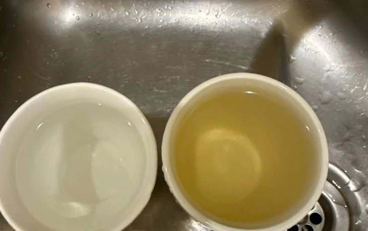 Жители Якутска пожаловались на желтую воду в кранах