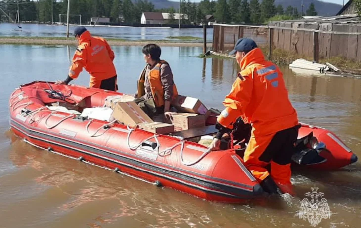 В Якутии за сутки освободили от воды 167 дворов в 6 населённых пунктах