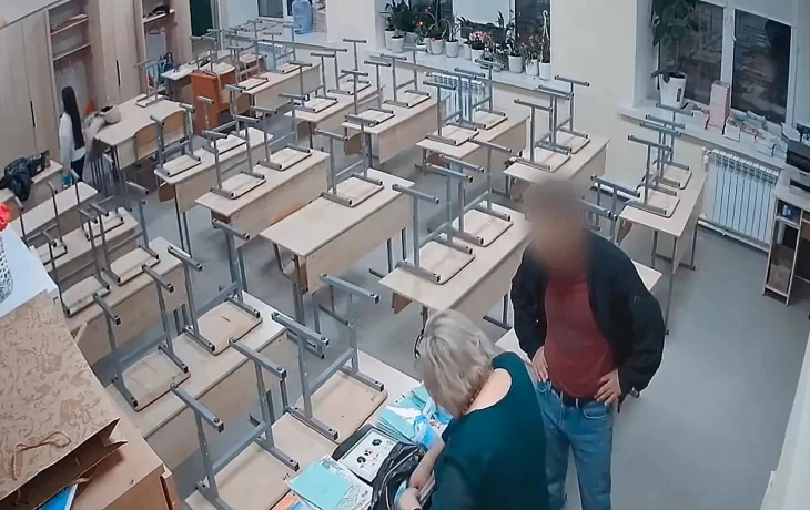 В Якутске вынесен приговор мужчине, ударившему классную руководительницу своих детей