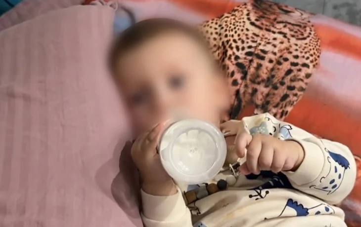 В Якутске девушка оставила младенца няне и пропала