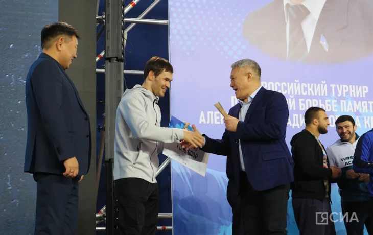 Виктор Рассадин выиграл миллион рублей на турнире Александра Крылова