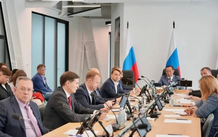 Айсен Николаев провёл заседание комиссии Госсовета РФ по энергетике