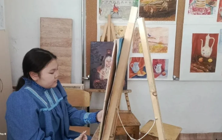Күлэ турар күлүмнүүр халлааннаах Крым күнүгэр