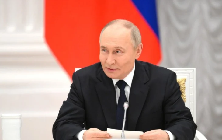 Владимир Путин прилетел на Дальний Восток перед встречей с Трампом