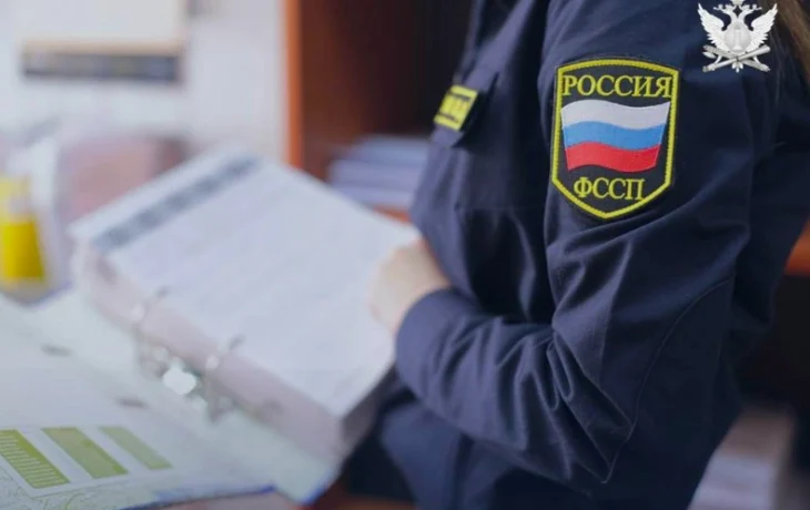 В Якутии у злостной неплательщицы алиментов арестовали квартиру за долг в 1,5 млн рублей