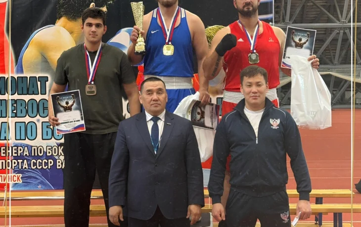 Александр Самсонов &mdash; чемпион ДФО по боксу в супертяжёлом весе ! Победа открывает дорогу на Всероссийские старты