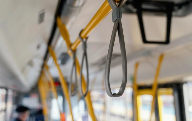 В Якутске впервые запретили торговлю цветами из маршрутных автобусов