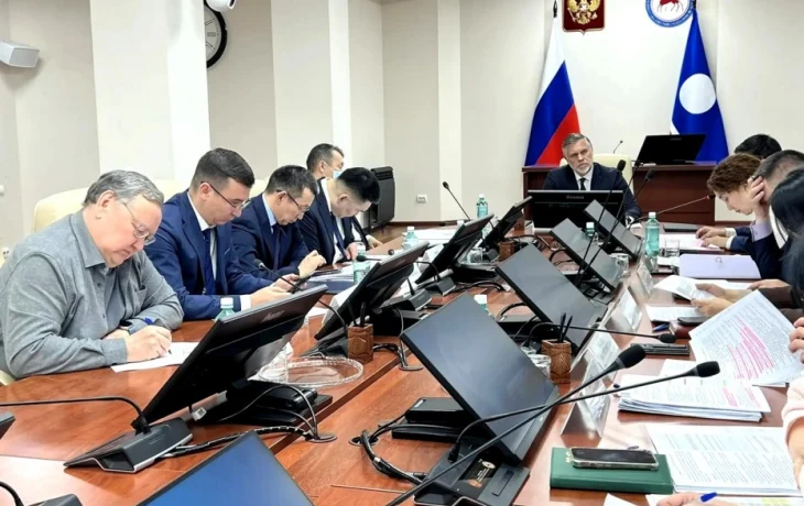 Бычков провел заседание по ГУП &laquo;ЖКХ РС (Я)&raquo; &ndash; о долгах по зарплате информации нет