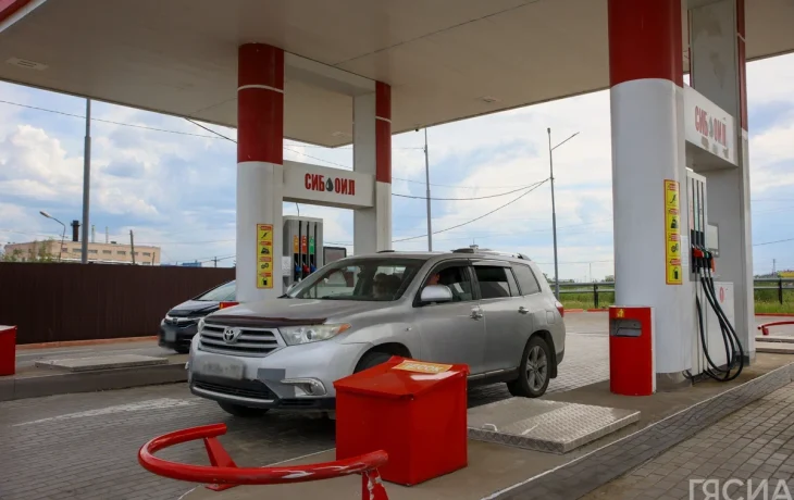 &laquo;СибОйл&raquo; ограничил продажу топлива в Якутске и двух районах