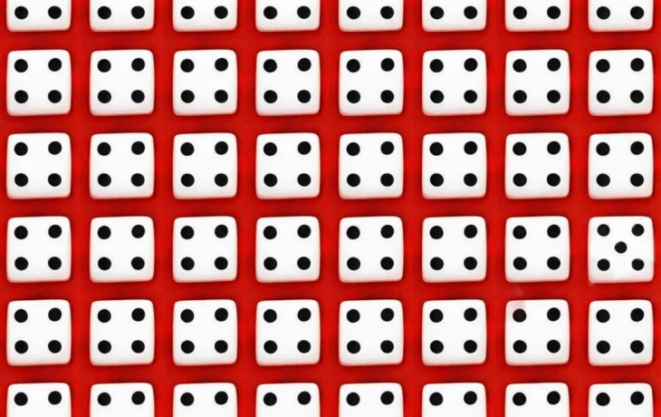 Найдите отличающуюся игральную кость за 5 секунд &mdash; проверьте свою внимательность!