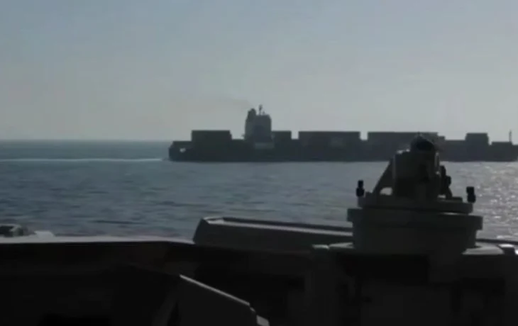 Соцсети: Американские военные перехватили иранское грузовое судно