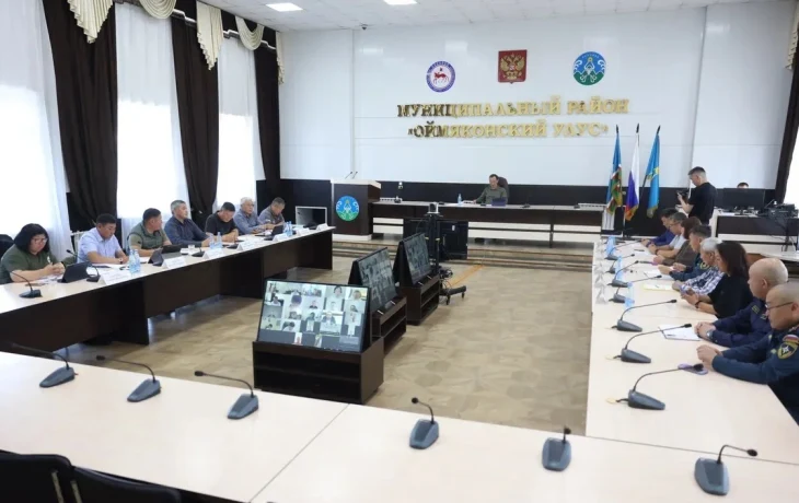 Глава Якутии поручил завершить восстановительные работы после паводка к отопительному сезону